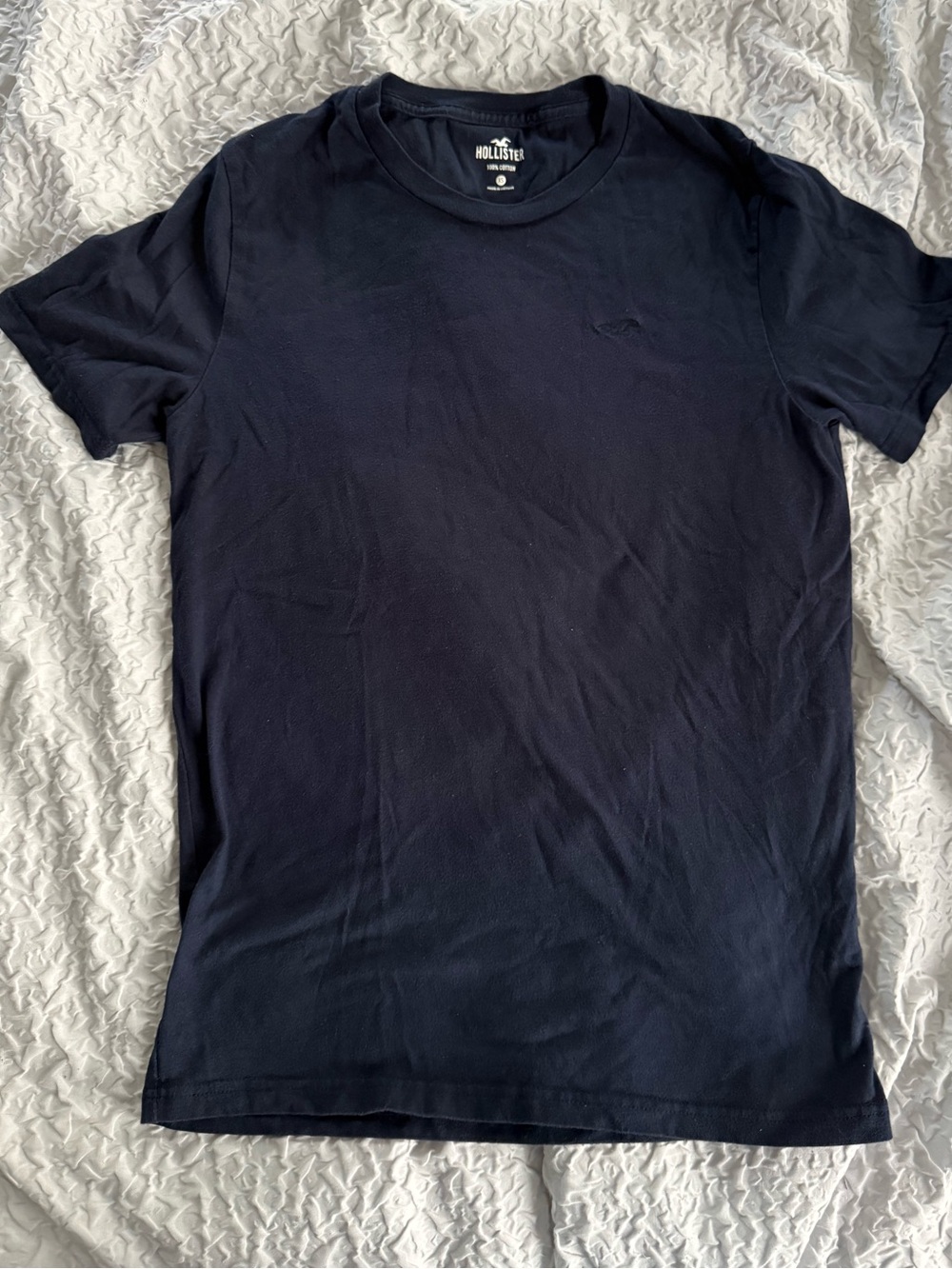 Hollister Men’s Dark Navy Crew Neck Short Sleeve Tee
